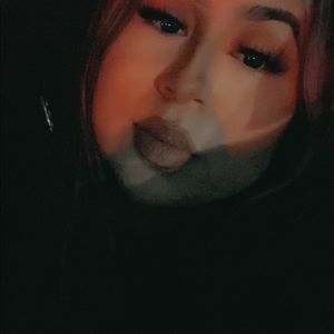 Meet your Posher, Aurora